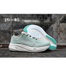 Asics Mens running shoes 068